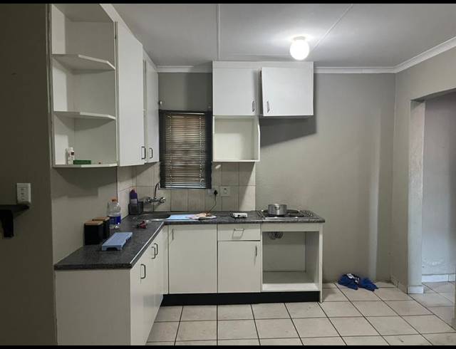 3 BEDROOM PROPERTY TO RENT IN SALFIN